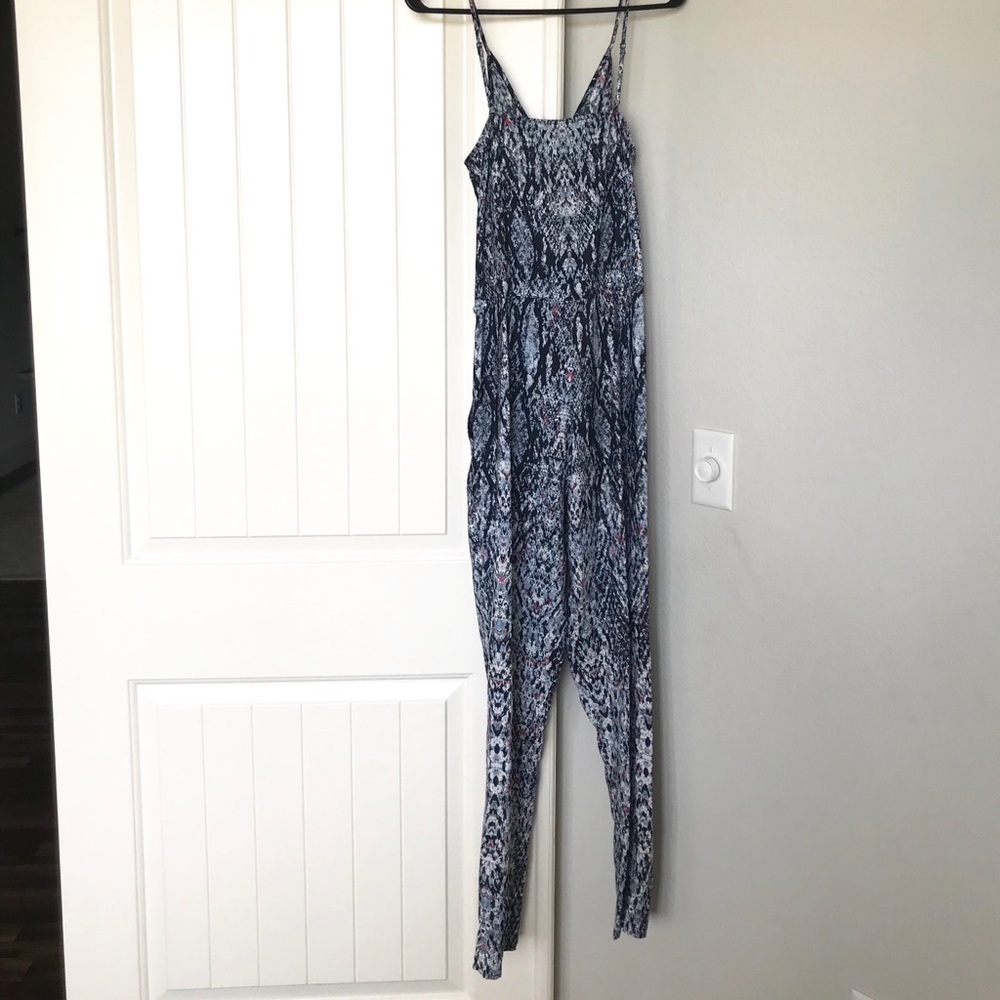Saks 5th Ave 5/48 Pant Romper - Picture 4 of 5
